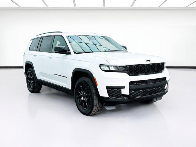 Photo of 2024 Bright White Clearcoat Jeep Grand Cherokee L