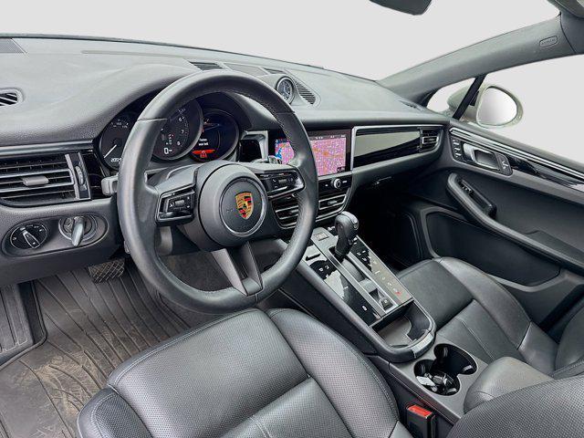 Photo of 2022  Porsche Macan