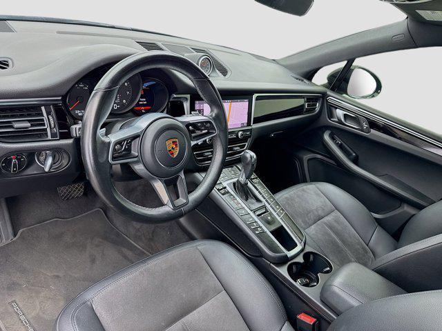 Photo of 2020 Black Porsche Macan