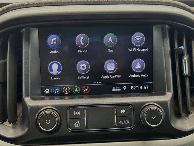 Photo of 2019 Summit White Chevrolet Colorado