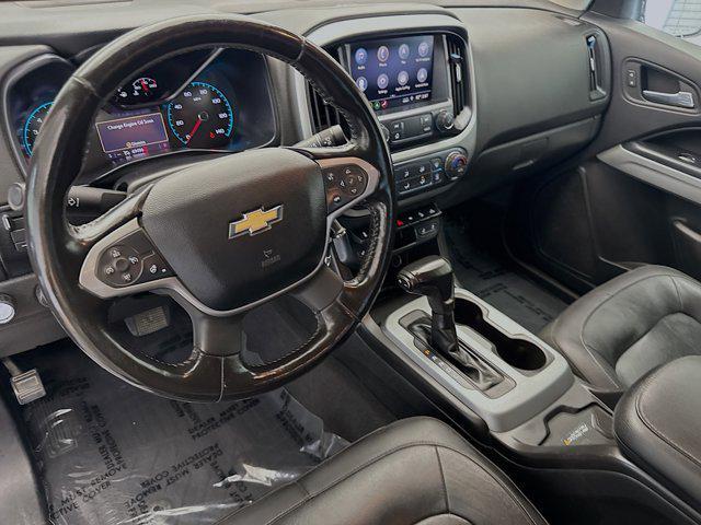 Photo of 2019 Summit White Chevrolet Colorado