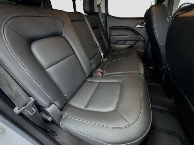 Photo of 2019 Summit White Chevrolet Colorado