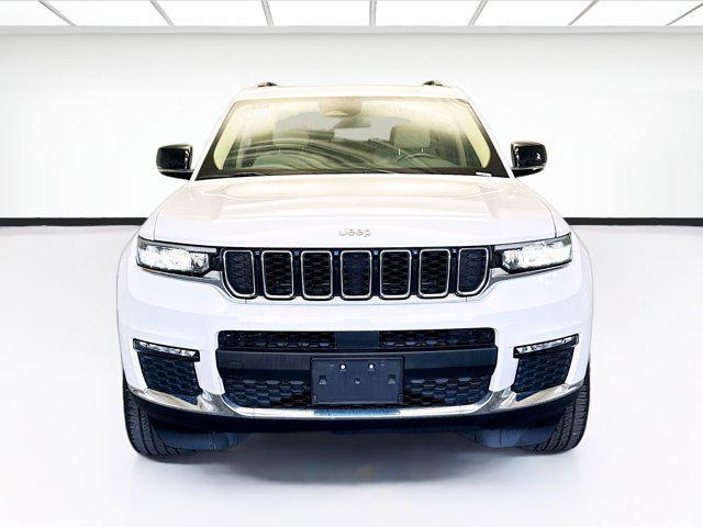 Photo of 2022 Bright White Clearcoat Jeep Grand Cherokee L