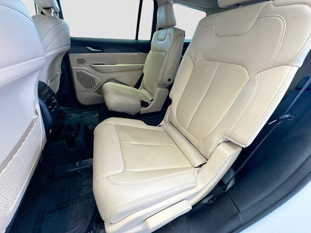 Photo of 2022 Bright White Clearcoat Jeep Grand Cherokee L