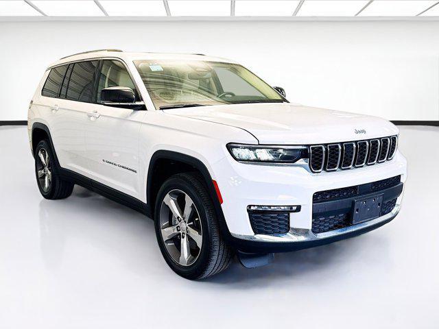 Photo of 2022 Bright White Clearcoat Jeep Grand Cherokee L