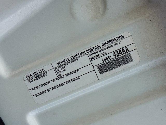 Photo of 2022 Bright White Clearcoat Jeep Grand Cherokee L