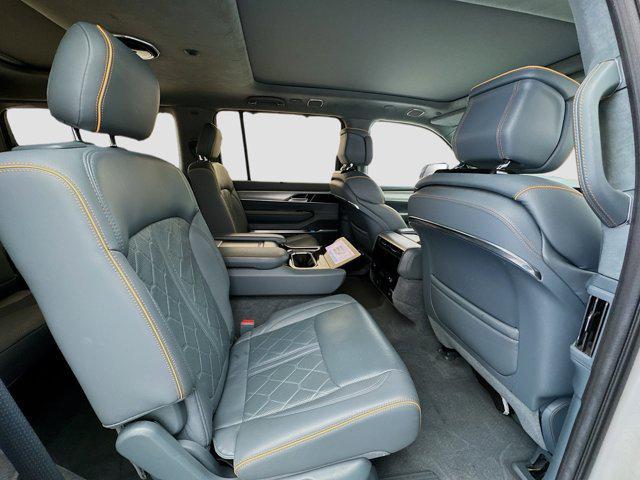Photo of 2022 Luxury White Pearlcoat Jeep Grand Wagoneer