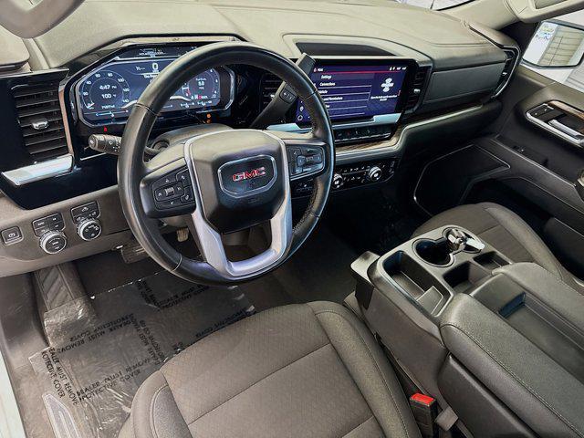 Photo of 2023 Summit White GMC Sierra 1500