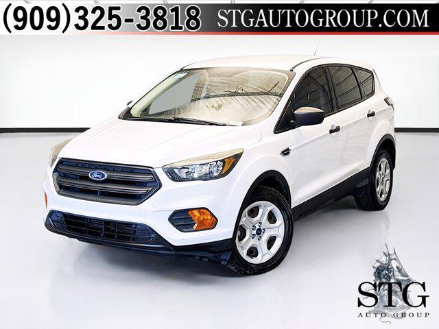 Photo of 2018 Oxford White Ford Escape