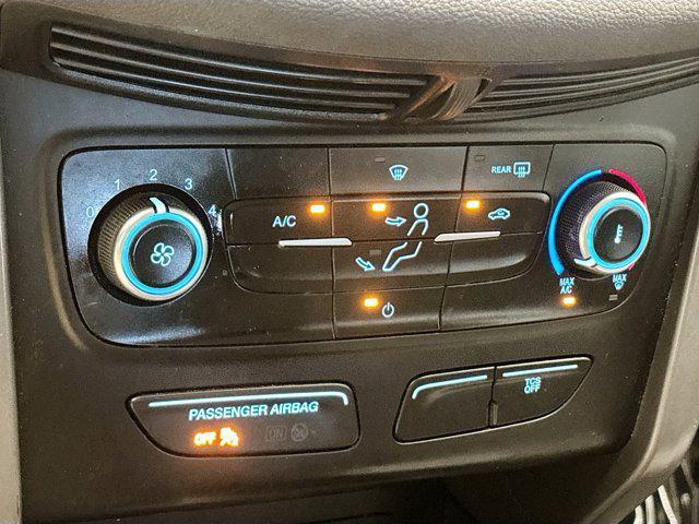 Photo of 2018 Oxford White Ford Escape