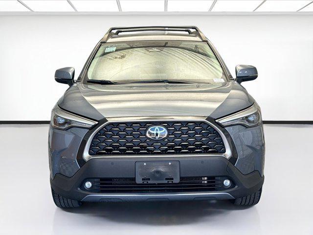 Photo of 2023 Celestite Toyota Corolla Cross