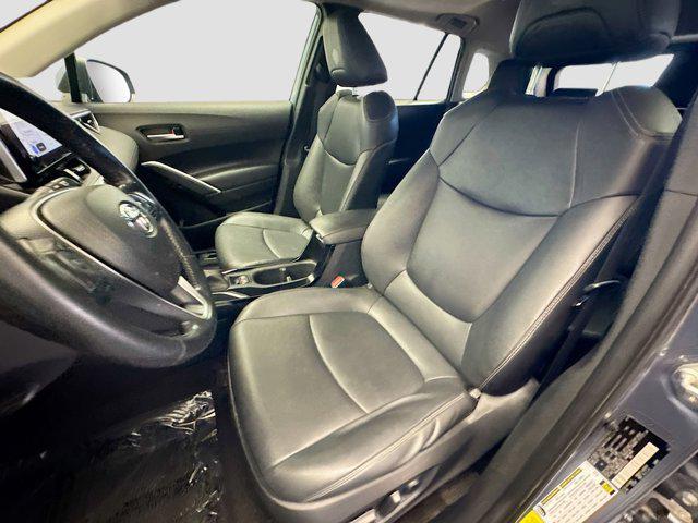 Photo of 2023 Celestite Toyota Corolla Cross