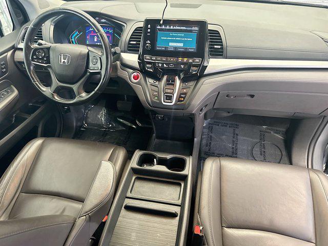 Photo of 2018 Silver Metallic Honda Odyssey