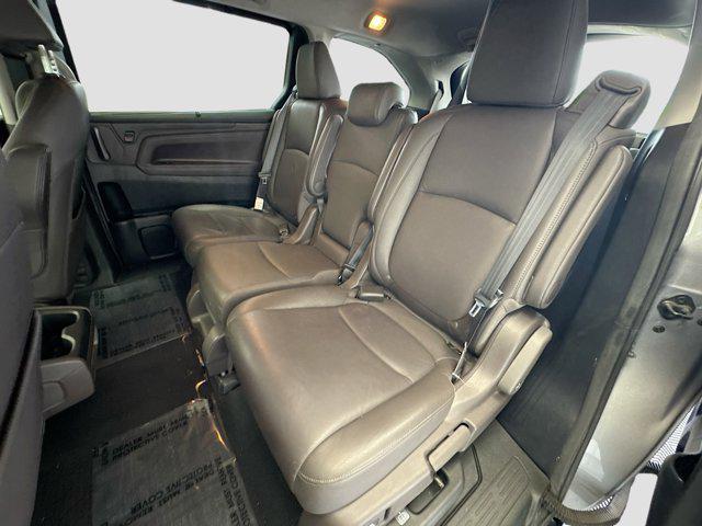 Photo of 2018 Silver Metallic Honda Odyssey