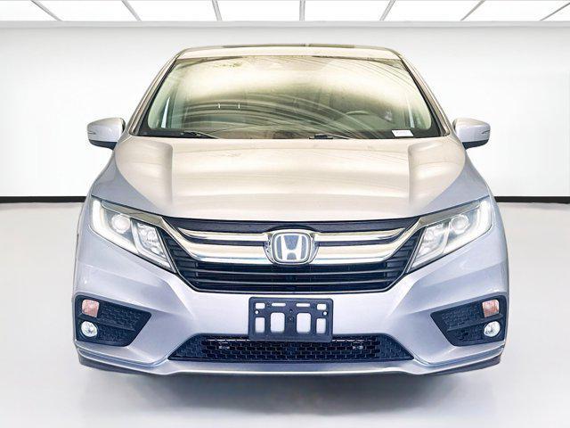 Photo of 2018 Silver Metallic Honda Odyssey