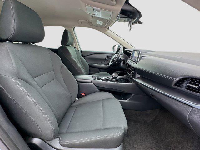 Photo of 2024 Brilliant Silver Metallic Nissan Rogue