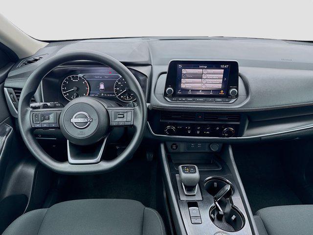 Photo of 2024 Brilliant Silver Metallic Nissan Rogue