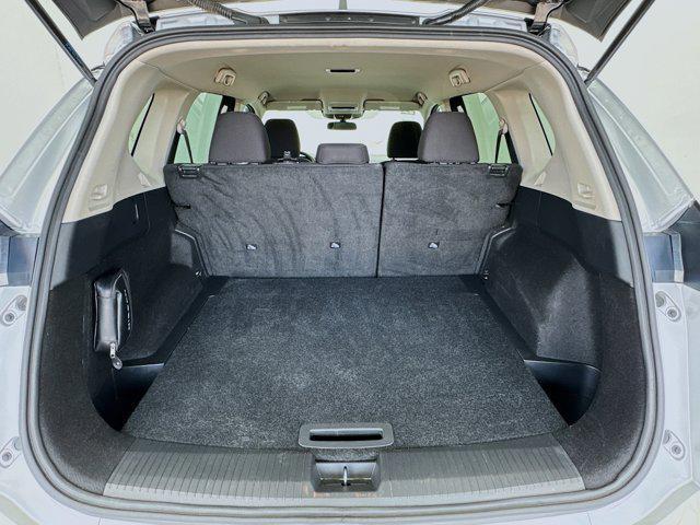 Photo of 2024 Brilliant Silver Metallic Nissan Rogue