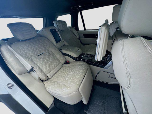 Photo of 2020 Fuji White Land Rover Range Rover