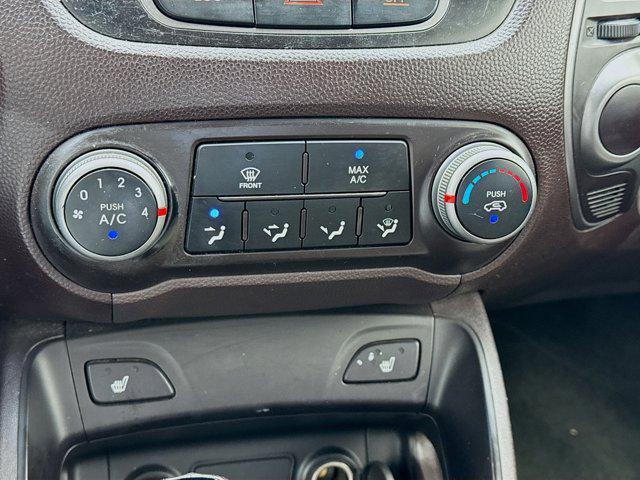 Photo of 2014 Laguna Blue Metallic Hyundai TUCSON