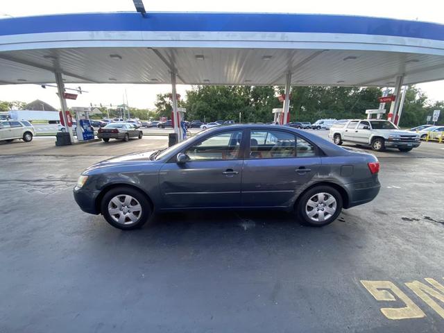 Photo of 2009 Willow Gray Hyundai SONATA