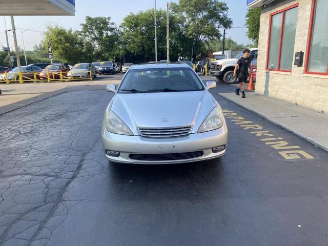 Photo of 2003 Millennium Silver Metallic Lexus ES 300