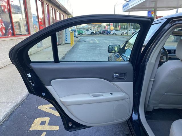 Photo of 2011 Tuxedo Black Metallic Ford Fusion