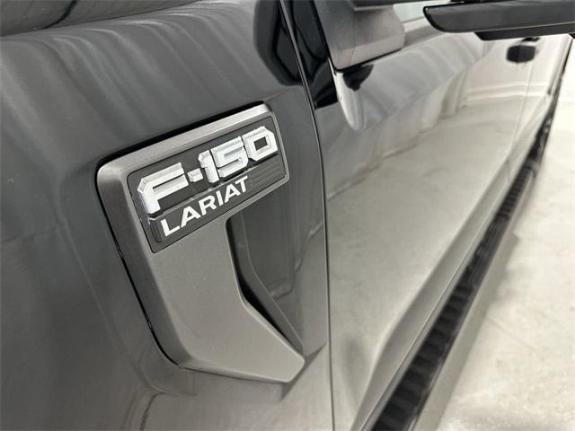 Photo of 2021 AGATE BLACK METALLIC Ford F-150