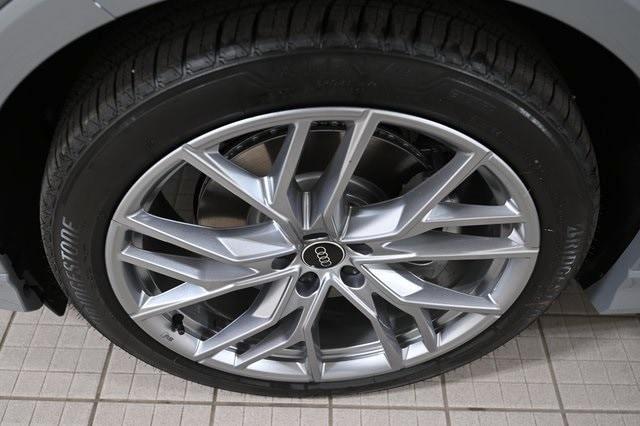 Photo of 2025 Pebble Gray Audi Q4 e-tron