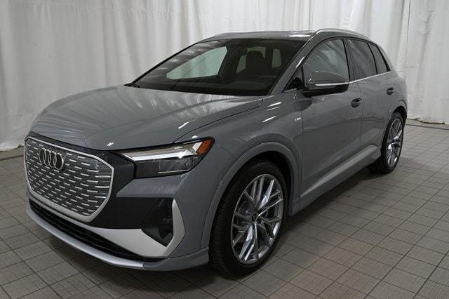 Photo of 2025 Pebble Gray Audi Q4 e-tron