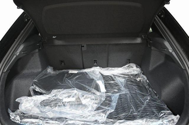 Photo of 2025 Mythos Black Metallic Audi Q3