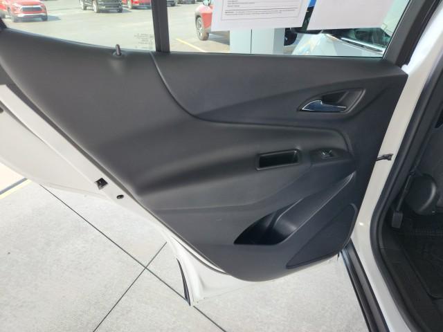 Photo of 2024 Summit White Chevrolet Equinox