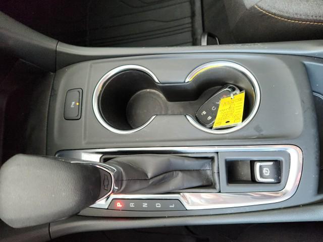 Photo of 2024 Summit White Chevrolet Equinox