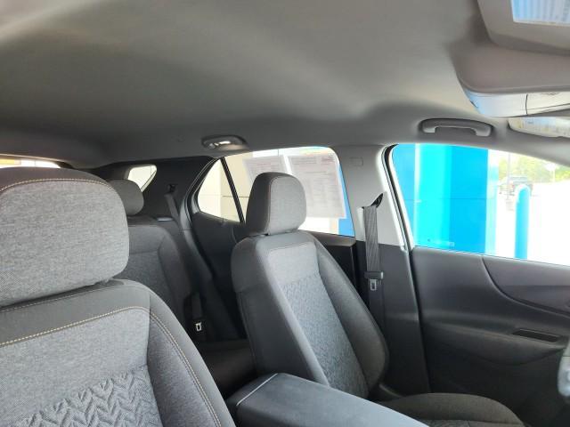 Photo of 2024 Summit White Chevrolet Equinox