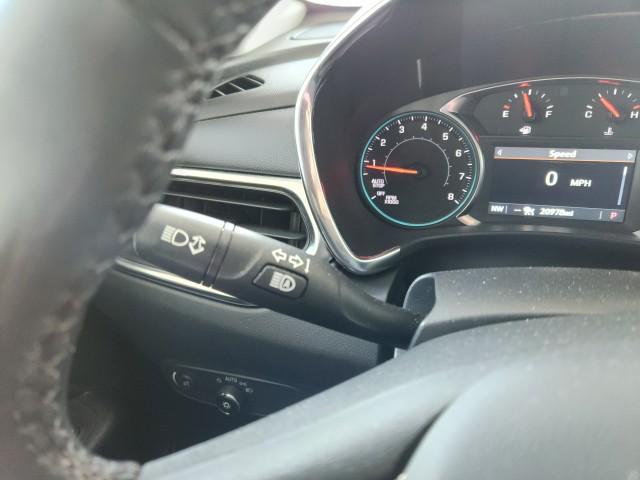 Photo of 2024 Summit White Chevrolet Equinox
