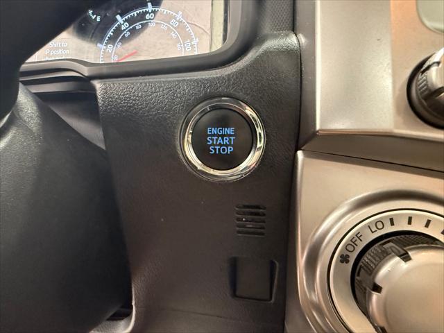 Photo of 2020 Super White Toyota 4Runner