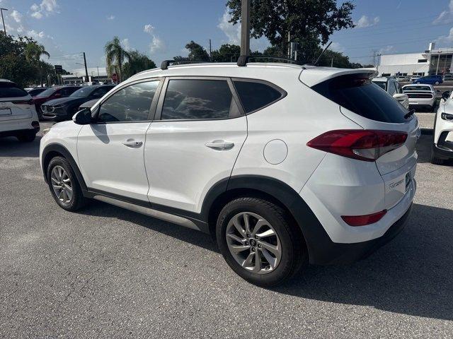Photo of 2017 Dazzling White Hyundai TUCSON