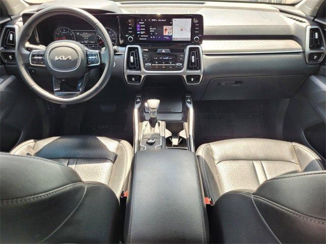 Photo of 2022 Gray Kia Sorento