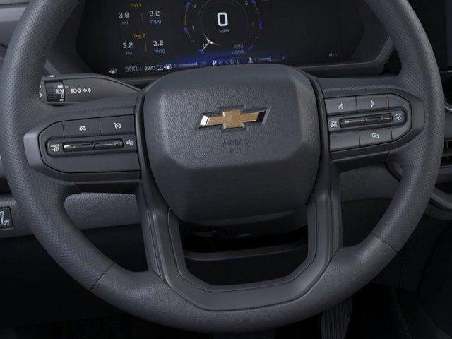 Photo of 2025 White Chevrolet Colorado