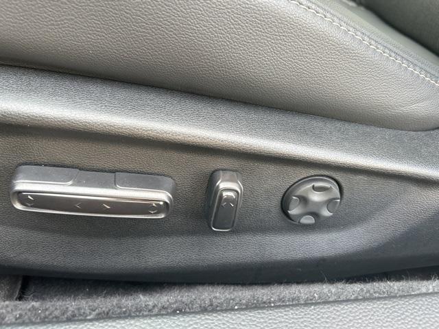 Photo of 2022 Gray Honda Accord Hybrid