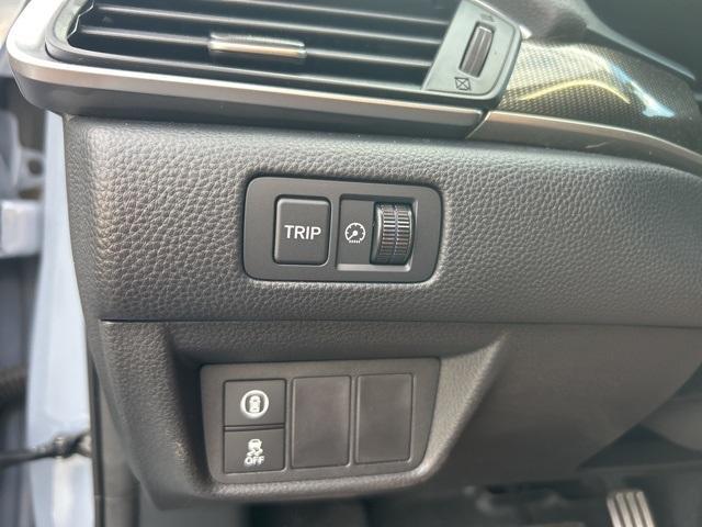 Photo of 2022 Gray Honda Accord Hybrid