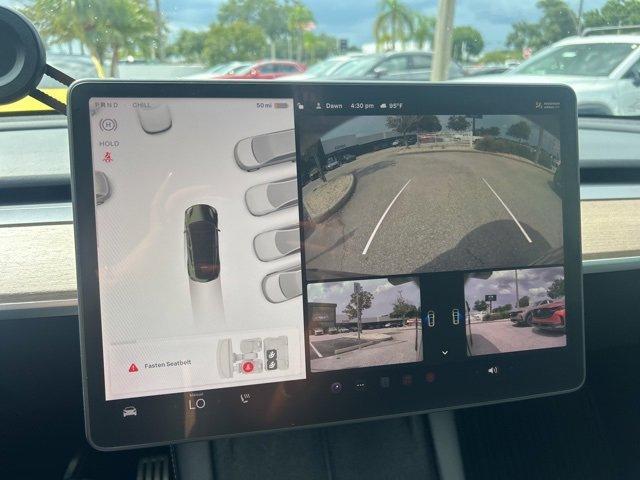 Photo of 2022 Gray Tesla Model Y