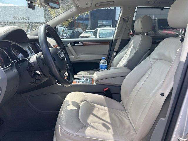 Photo of 2015 Silver Audi Q7