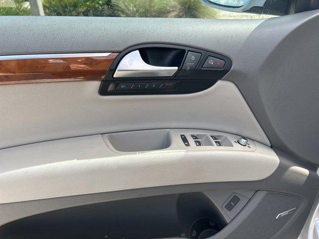Photo of 2015 Silver Audi Q7