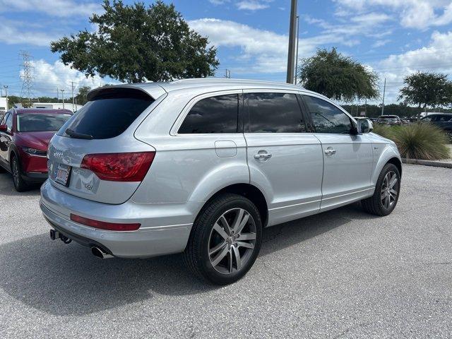 Photo of 2015 Silver Audi Q7