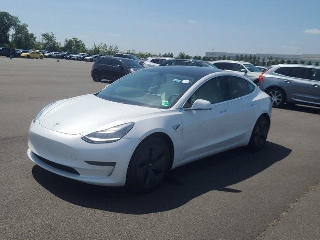 Photo of 2020 White Tesla Model 3