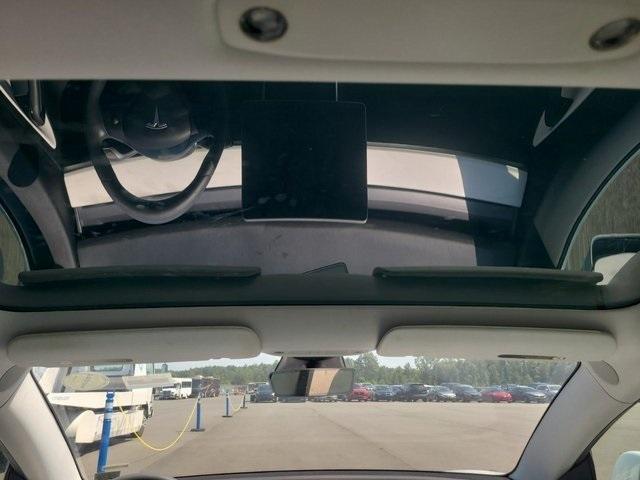 Photo of 2020 White Tesla Model 3