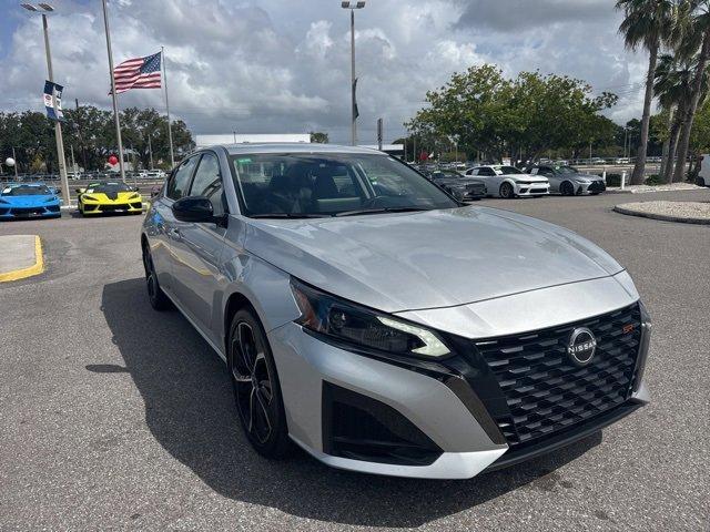 Photo of 2023 Brilliant Silver Metallic Nissan Altima