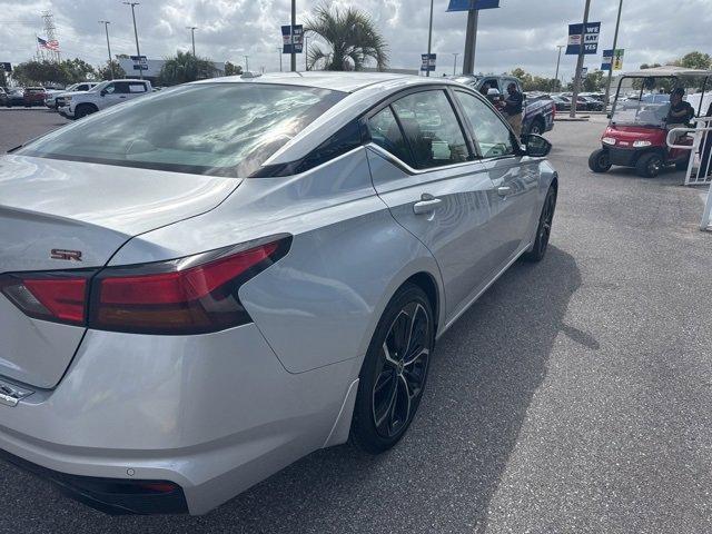 Photo of 2023 Brilliant Silver Metallic Nissan Altima