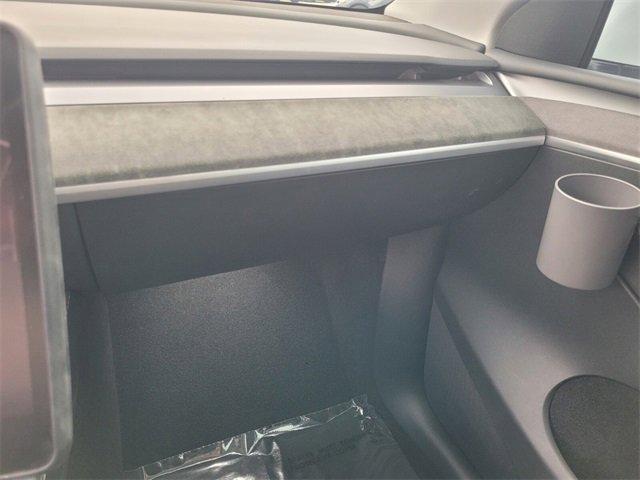 Photo of 2023 White Tesla Model Y